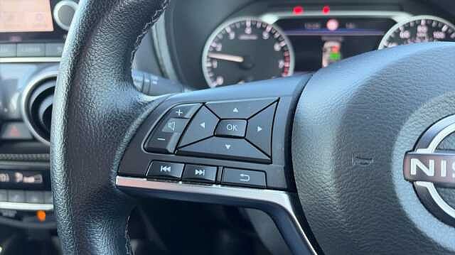 Nissan Juke JUKE 1.0 DiG-T 114 N-Connecta 5dr