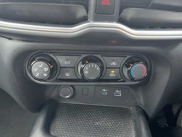 Nissan Juke 1.0 DiG-T Acenta Premium 5dr