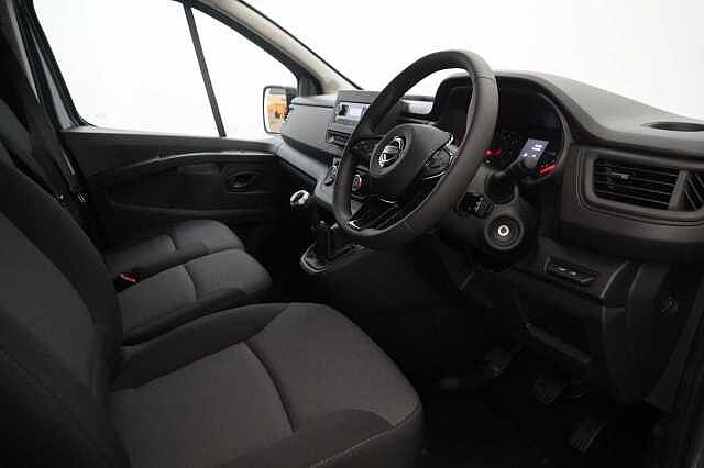 Nissan Primastar 2.0 dCi 130 Acenta L1 H1 3.0T Panel Van + Offside Door Pack