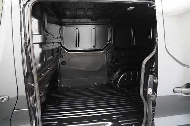 Nissan Primastar 2.0 dCi 130 Acenta L1 H1 3.0T Panel Van + Offside Door Pack
