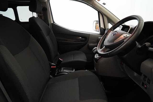 Nissan e-NV200 Combi 40KW Evalia Auto with 7 Seats and Sat Nav + Heat Pack Upgrade