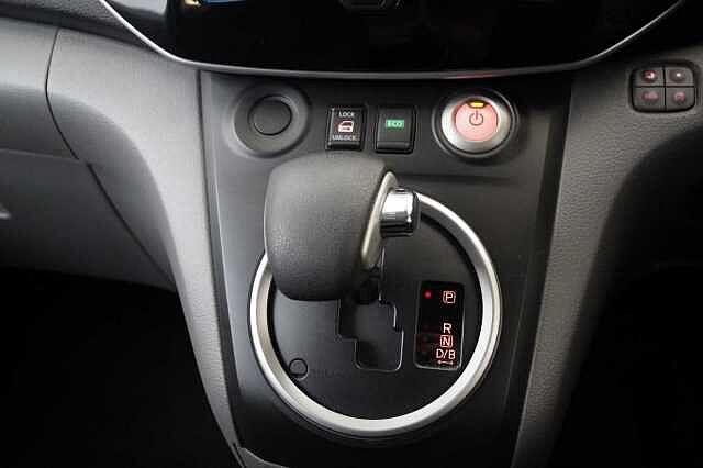 Nissan e-NV200 Combi 40KW Evalia Auto with 7 Seats and Sat Nav + Heat Pack Upgrade