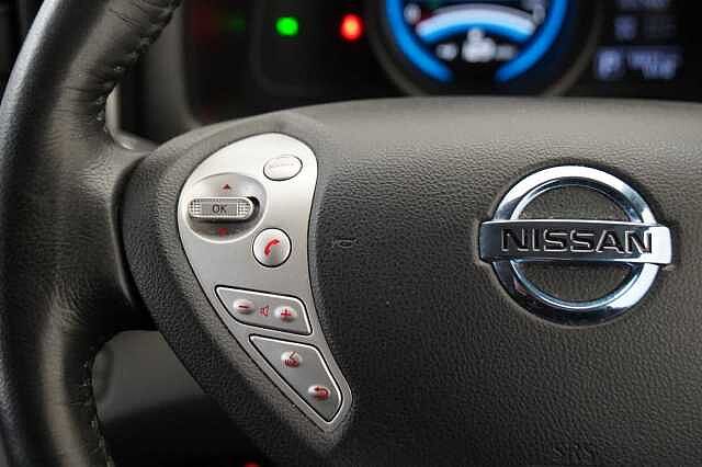 Nissan e-NV200 Combi 40KW Evalia Auto with 7 Seats and Sat Nav + Heat Pack Upgrade