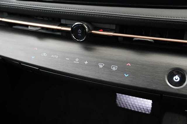 Nissan ARIYA 63KW Advance Auto with Sat Nav and 360 View Cameras