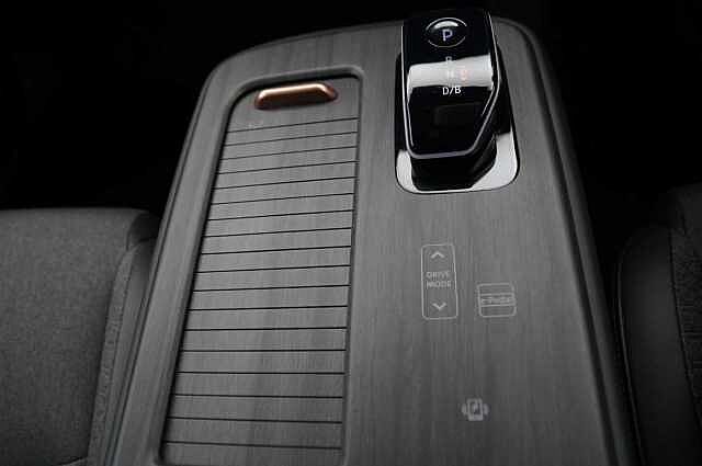 Nissan ARIYA 63KW Advance Auto with Sat Nav and 360 View Cameras