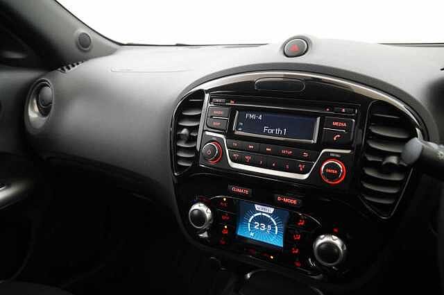 Nissan Juke 1.6 112 Acenta with Auto Air Con and Rear Parking Sensors
