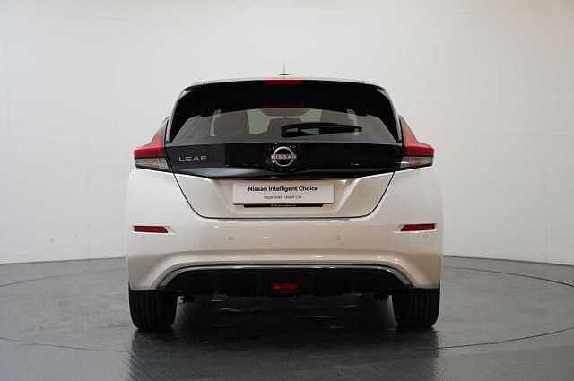 Nissan LEAF 39KW Tekna Auto with BOSE Audio and Pro Pilot Technology