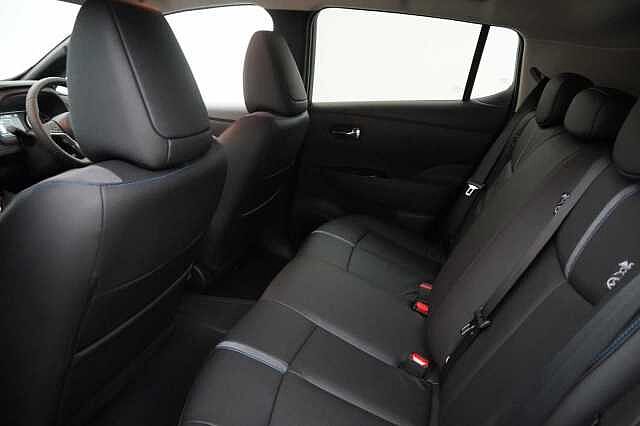 Nissan LEAF 39KW Tekna Auto with BOSE Audio and Pro Pilot Technology