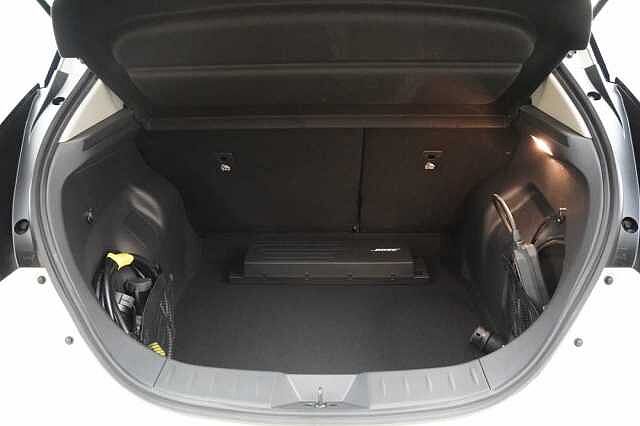 Nissan LEAF 39KW Tekna Auto with BOSE Audio and Pro Pilot Technology
