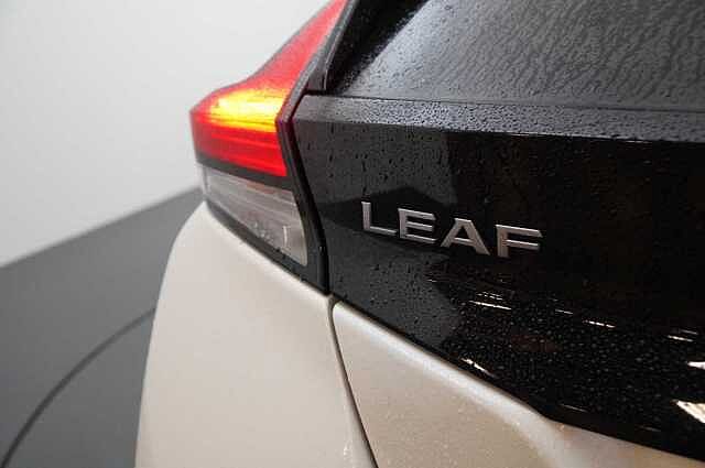 Nissan LEAF 39KW Tekna Auto with BOSE Audio and Pro Pilot Technology