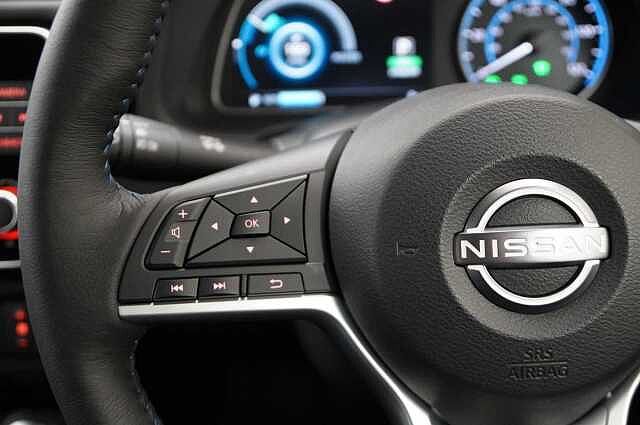 Nissan LEAF 39KW Tekna Auto with BOSE Audio and Pro Pilot Technology