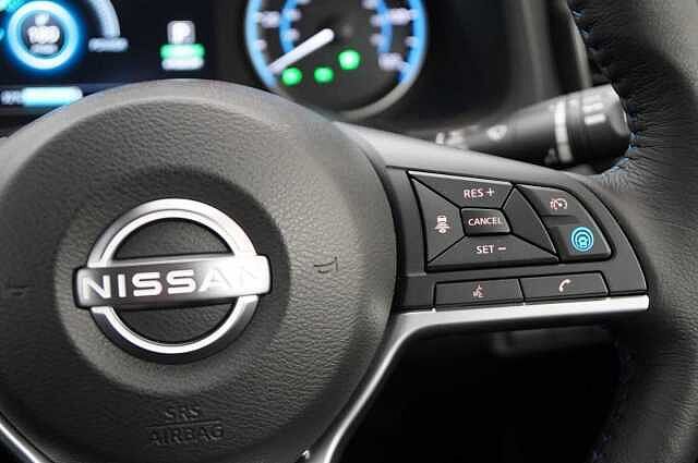 Nissan LEAF 39KW Tekna Auto with BOSE Audio and Pro Pilot Technology