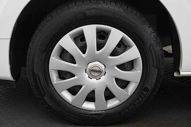 Nissan Primastar 2.0 dCi 110 Acenta L1 H1 2.8T Panel Van with Air Con and Ply Lining