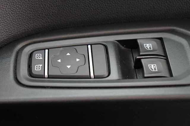 Nissan Primastar 2.0 dCi 110 Acenta L1 H1 2.8T Panel Van with Air Con and Ply Lining