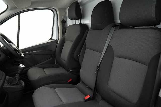Nissan Primastar 2.0 dCi 110 Acenta L1 H1 2.8T Panel Van with Air Con and Ply Lining