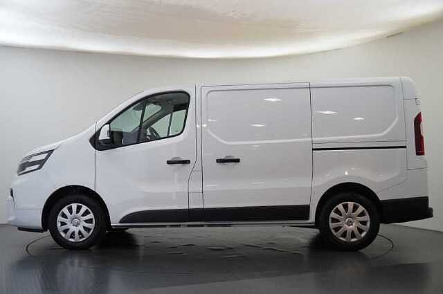 Nissan Primastar 2.0 dCi 110 Acenta L1 H1 2.8T Panel Van with Air Con and Ply Lining