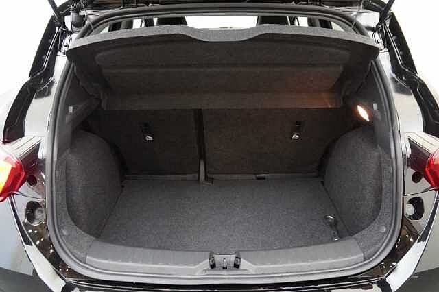 Nissan Micra 1.0 IG-T 92 Tekna with BOSE Audio + Nav and 360 Around View Cameras