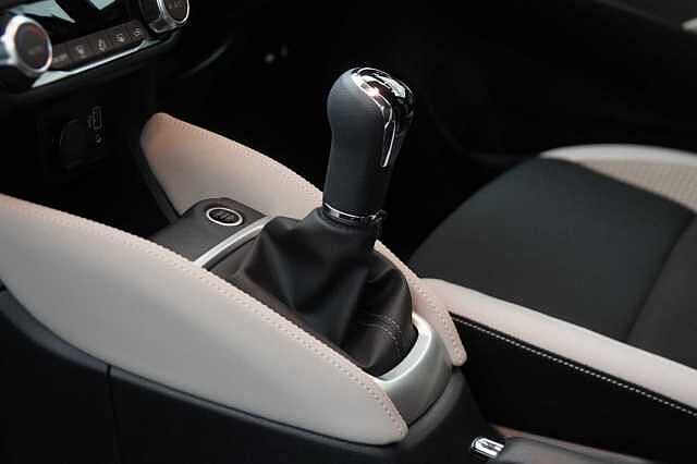 Nissan Micra 1.0 IG-T 92 Tekna with BOSE Audio + Nav and 360 Around View Cameras