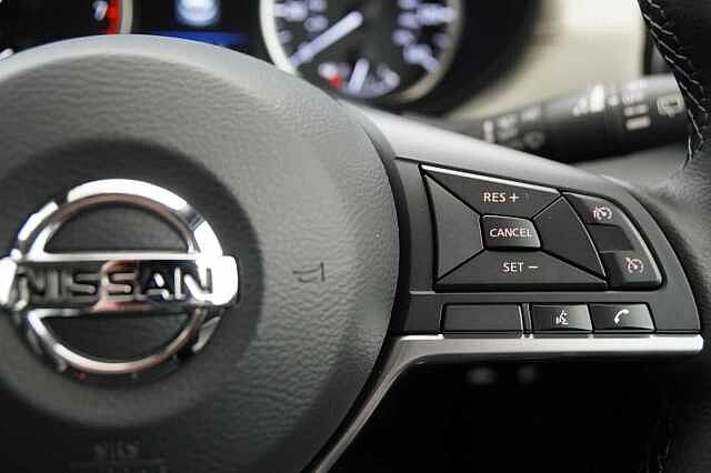 Nissan Micra 1.0 IG-T 92 Tekna with BOSE Audio + Nav and 360 Around View Cameras