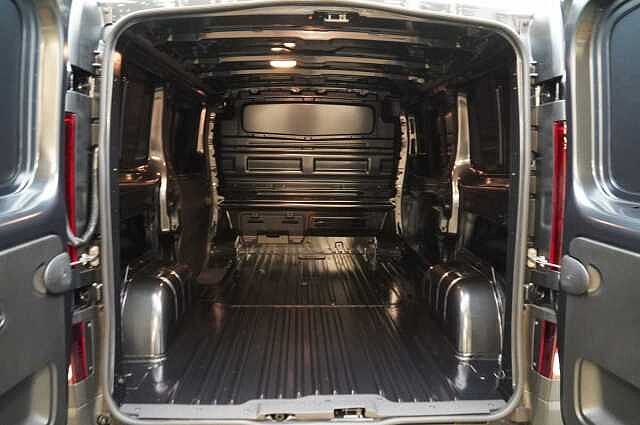 Nissan Primastar 2.0 dCi 110 Acenta L1 H1 3.0T Panel Van with Air Con