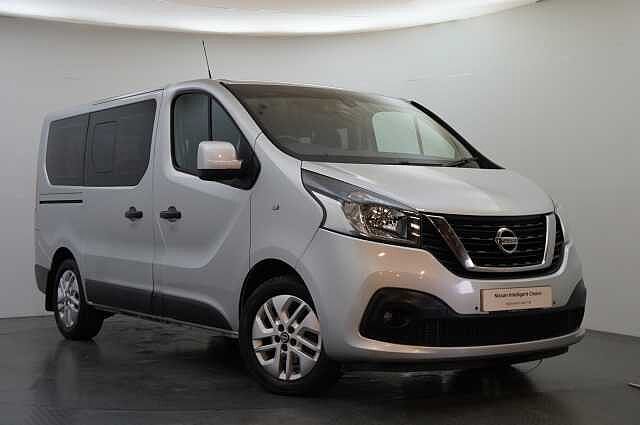 Nissan NV300 Combi 1.6 dCi 125 Tekna MPV L1 H1 with 9 Seats + Sat Nav and Air Con