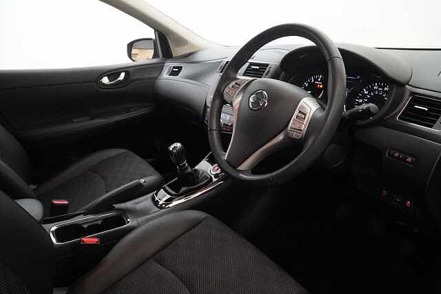 Nissan Pulsar 1.2 DIG-T 115 N-Connecta with Sat Nav and Rear Camera