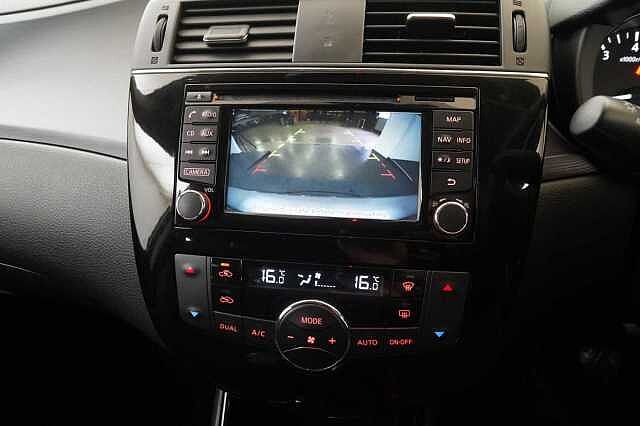 Nissan Pulsar 1.2 DIG-T 115 N-Connecta with Sat Nav and Rear Camera