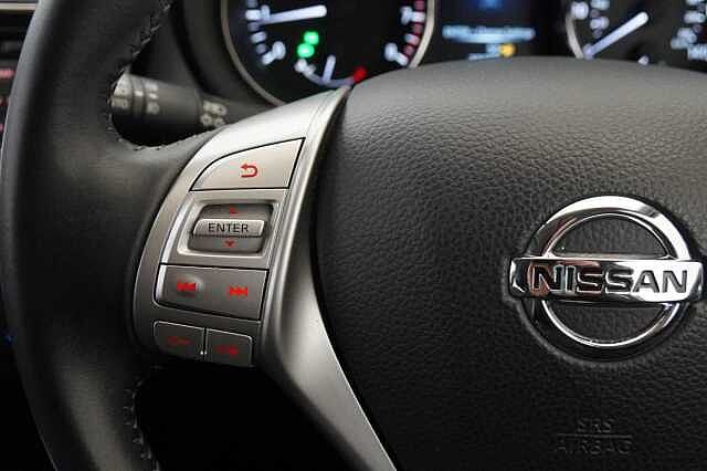Nissan Pulsar 1.2 DIG-T 115 N-Connecta with Sat Nav and Rear Camera