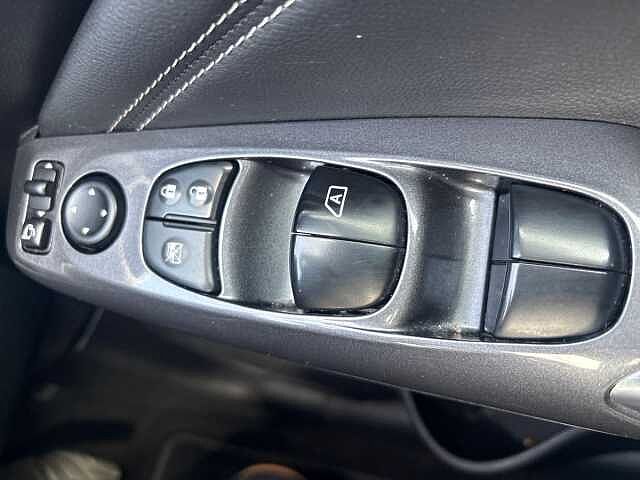 Nissan Juke 1.0 DiG-T 114 N-Connecta 5dr