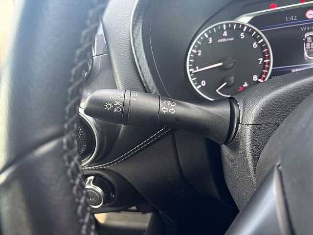 Nissan Juke 1.0 DiG-T 114 N-Connecta 5dr