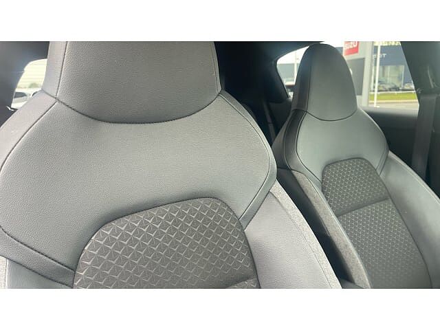 Nissan Juke 1.0 DiG-T N-Connecta 5dr Petrol Hatchback