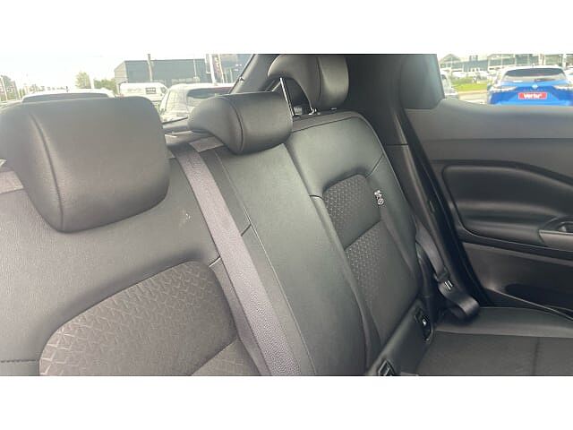 Nissan Juke 1.0 DiG-T N-Connecta 5dr Petrol Hatchback