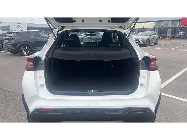 Nissan Juke 1.0 DiG-T N-Connecta 5dr Petrol Hatchback