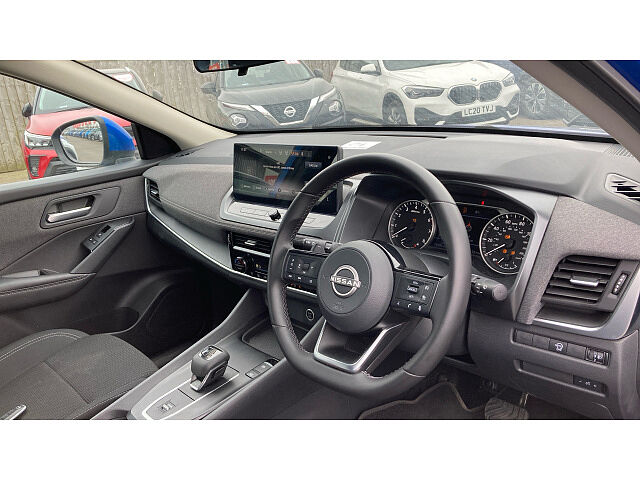 Nissan Qashqai 1.3 DiG-T MH 158 Acenta Premium 5dr Xtronic Petrol Hatchback