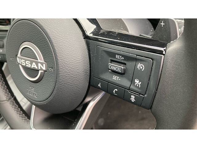 Nissan Qashqai 1.3 DiG-T MH 158 Acenta Premium 5dr Xtronic Petrol Hatchback