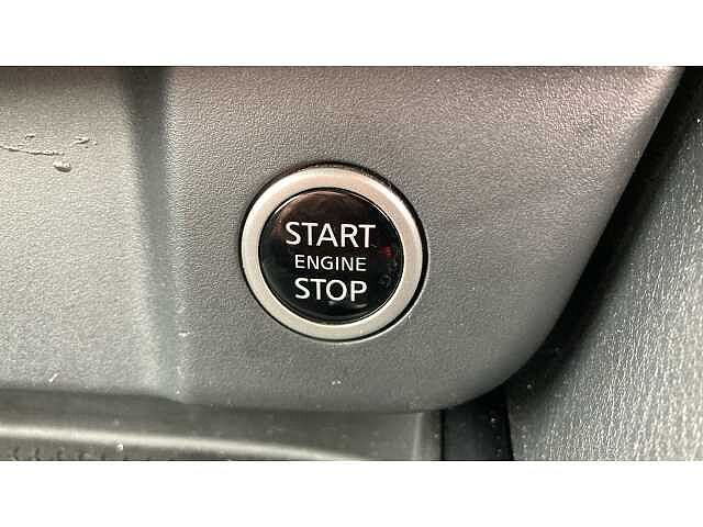 Nissan Qashqai 1.3 DiG-T MH 158 Acenta Premium 5dr Xtronic Petrol Hatchback