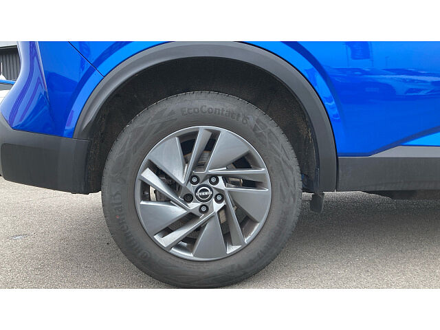 Nissan Qashqai 1.3 DiG-T MH 158 Acenta Premium 5dr Xtronic Petrol Hatchback