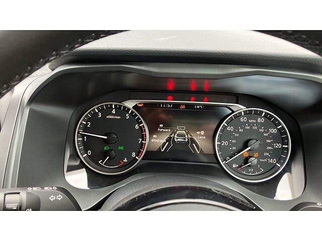 Nissan Qashqai 1.3 DiG-T MH Acenta Premium 5dr Petrol Hatchback