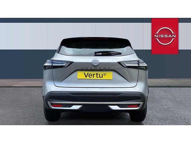 Nissan Qashqai 1.3 DiG-T MH Acenta Premium 5dr Petrol Hatchback