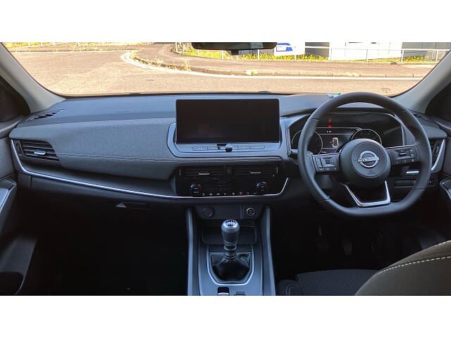 Nissan Qashqai 1.3 DiG-T MH Acenta Premium 5dr Petrol Hatchback