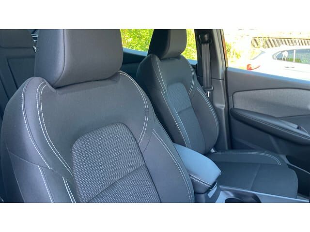 Nissan Qashqai 1.3 DiG-T MH Acenta Premium 5dr Petrol Hatchback