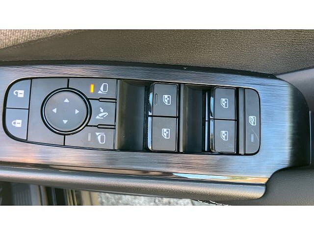 Nissan Qashqai 1.3 DiG-T MH Acenta Premium 5dr Petrol Hatchback