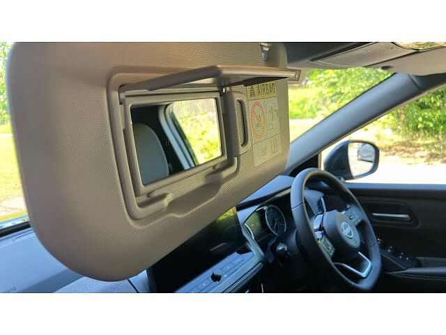 Nissan Qashqai 1.3 DiG-T MH Acenta Premium 5dr Petrol Hatchback