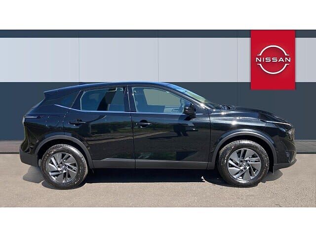 Nissan Qashqai 1.3 DiG-T MH Acenta Premium 5dr Petrol Hatchback