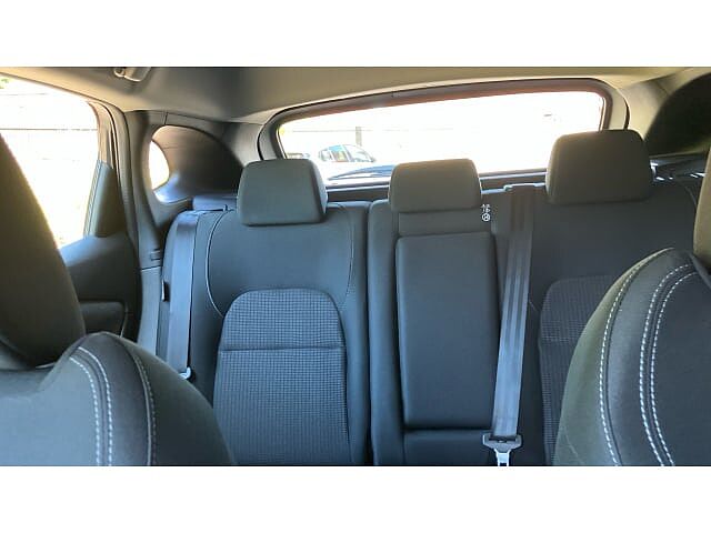 Nissan Qashqai 1.3 DiG-T MH Acenta Premium 5dr Petrol Hatchback