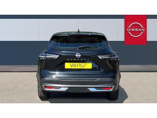 Nissan Qashqai 1.3 DiG-T MH Acenta Premium 5dr Petrol Hatchback