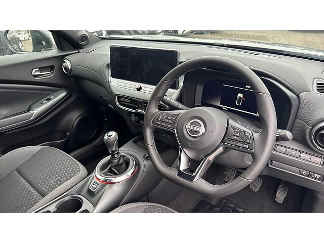 Nissan Juke 1.0 DiG-T N-Connecta 5dr Petrol Hatchback