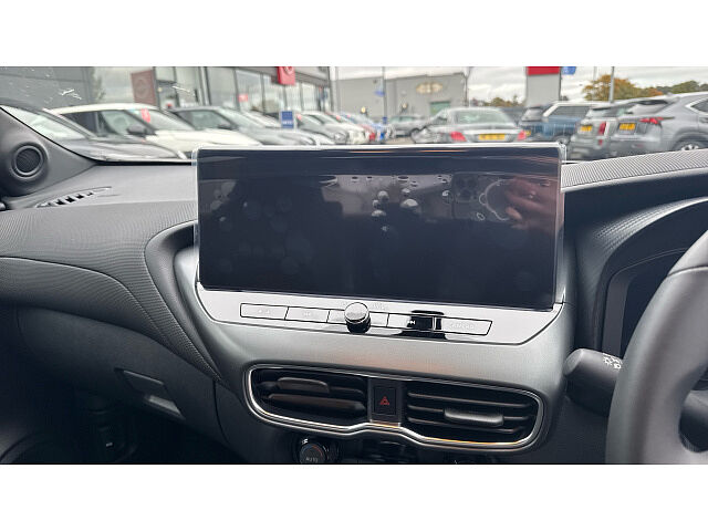 Nissan Juke 1.0 DiG-T N-Connecta 5dr Petrol Hatchback