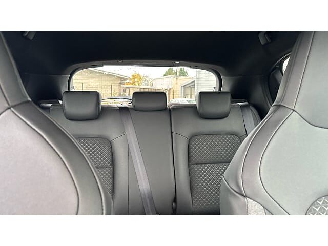 Nissan Juke 1.0 DiG-T N-Connecta 5dr Petrol Hatchback