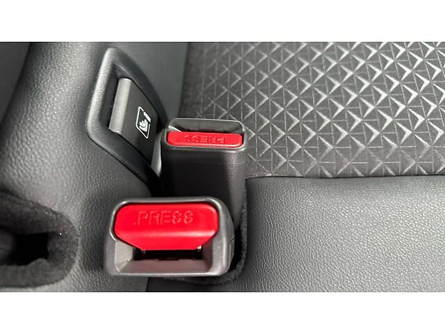 Nissan Juke 1.0 DiG-T N-Connecta 5dr Petrol Hatchback